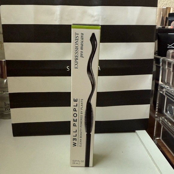 W3LL PEOPLE Expressionist Pro Mascara - Picture 1 of 1